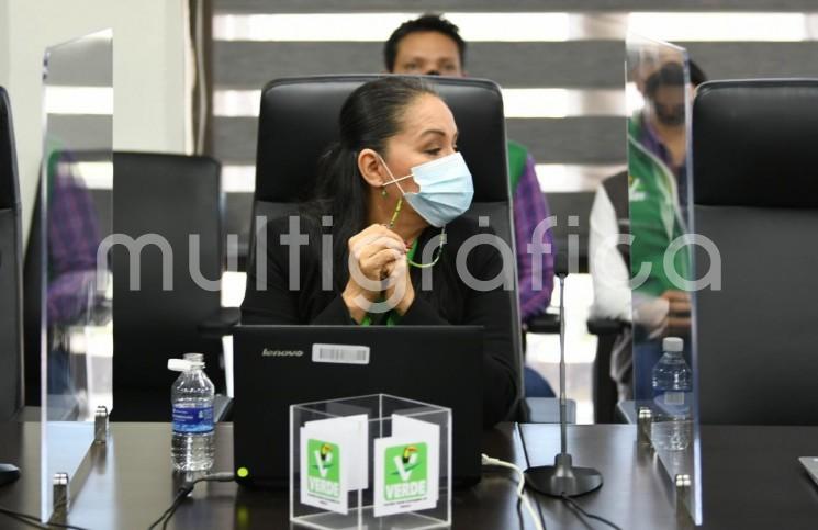 urante su participación en la sesión permanente del Organismo Público Local Electoral (OPLE) de Veracruz, Eleaney Sesma, secretaria general del Comité Ejecutivo Estatal del Partido Verde Ecologista de México (PVEM) en Veracruz, realizó un llamado a llevar con civilidad, orden y en respeto a la Ley Electoral, la jornada electoral extraordinaria llevada a cabo hoy 27 de marzo de 2022.