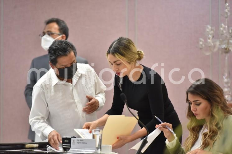 Las diputadas Maribel Ramírez Topete y Ruth Callejas Roldán presentaron ante la Diputación Permanente de la LXVI Legislatura una Iniciativa con Proyecto de Ley para la Detección y Tratamiento Oportuno e Integral del Cáncer en la Infancia y la Adolescencia del Estado de Veracruz de Ignacio de la Llave.