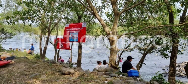 En el municipio de Tlapacoyan, Ver., Protección Civil realizó  la señalización de pozas profundas, pero es importante la colaboración de la gente que acudirá a estas zonas de visita, para que obedezcan las indicaciones que se den por parte de las autoridades. 