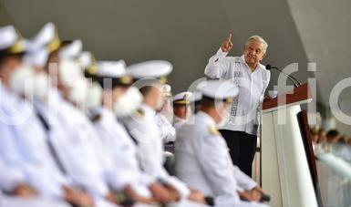 Al reconocer el heroísmo de cadetes, marinos y ciudadanos que dieron su vida por la independencia de nuestro país durante la invasión estadounidense de 1914, el presidente Andrés Manuel López Obrador afirmó que esta fecha también es importante para no olvidar el significado de nuestra soberanía.