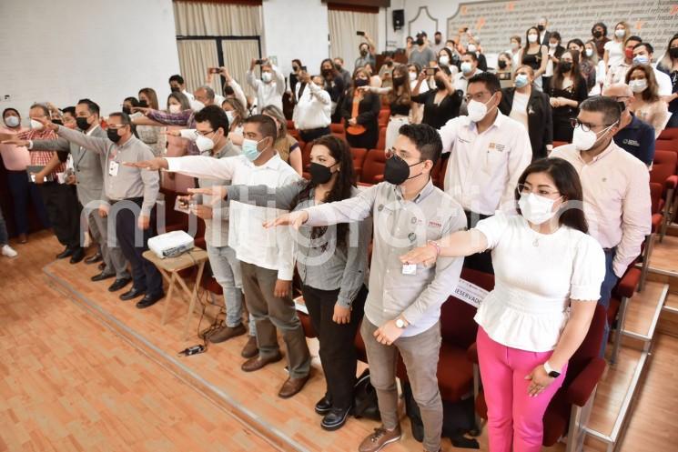 Con la conducción, orientación e impulso de las áreas que conforman la Administración municipal, del Sector Salud y de las y los ediles, trabajaremos de la mano por la salud pública en la capital, aseguró el presidente municipal Ricardo Ahued Bardahuil durante la instalación del Consejo Municipal contra las Adicciones (Comca).