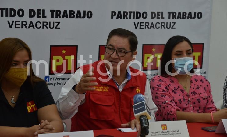 El coordinador estatal del PT, Vicente Aguilar Aguilar, pidió que la titular de la FGE, Verónica Hernández Giadáns, rinda cuentas ante el Congreso del Estado del trabajo hecho en tres años al frente del organismo.