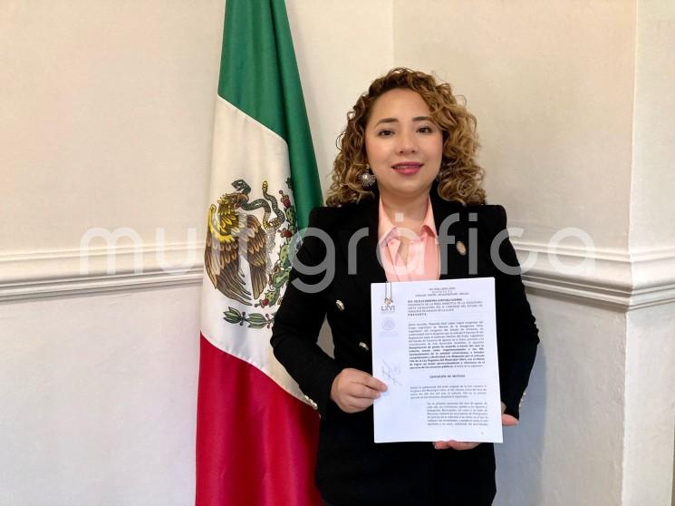 La diputada Itzel López López presentó un Anteproyecto con Punto de Acuerdo,  que busca que el Congreso del Estado exhorte a ayuntamientos a que, en la elaboración de su Presupuesto de Egresos 2023, sean escuchados los agentes y subagentes municipales, así como los comisarios y jefes de manzana, con el objeto de lograr un mejor aprovechamiento y eficiencia en el ejercicio de los recursos públicos.

