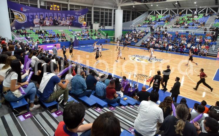 El club Halcones de Xalapa comenzó de manera oficial la venta de boletos para la jornada 1 y 2 de la Liga SISNOVA LNBP, que tendrá lugar este viernes 22 de julio a las 20:00 horas y sábado 23 de julio a las 19:00 horas, en el Nido del Halcón, con los enfrentamientos entre Halcones de Xalapa y Dorados de Chihuahua. 