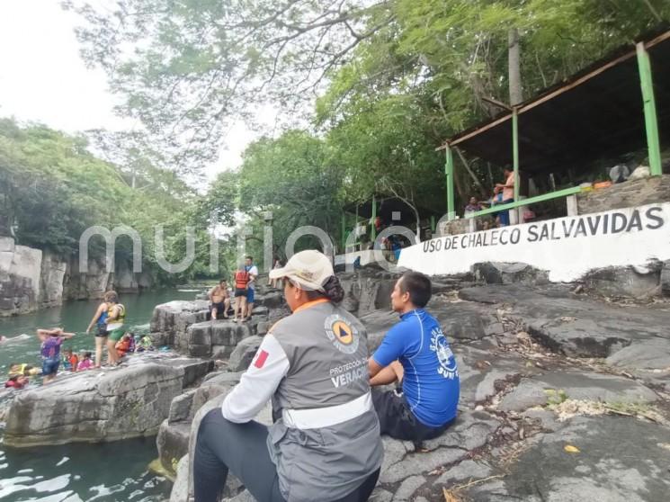 Alrededor de 12 mil elementos federales, estatales y municipales implementan acciones conjuntas para proteger a quienes visiten los principales centros turísticos en el Plan Operativo Temporada Vacacional Verano 2022, puesto en marcha por el Gobierno del Estado, el cual finalizará el 26 de agosto.