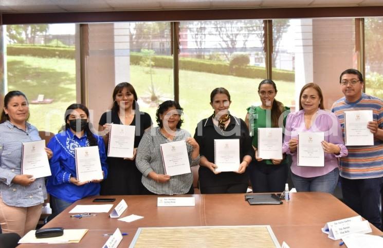 La Comisión Especial para la Atención y Seguimiento de la Regularización y Situación Jurídica de los Predios Escolares del Congreso del Estado aprobó su Plan Anual de Trabajo, el cual establece las acciones y actividades para el desahogo legislativo, así como la atención y seguimiento al proceso regulatorio documental de las escuelas.