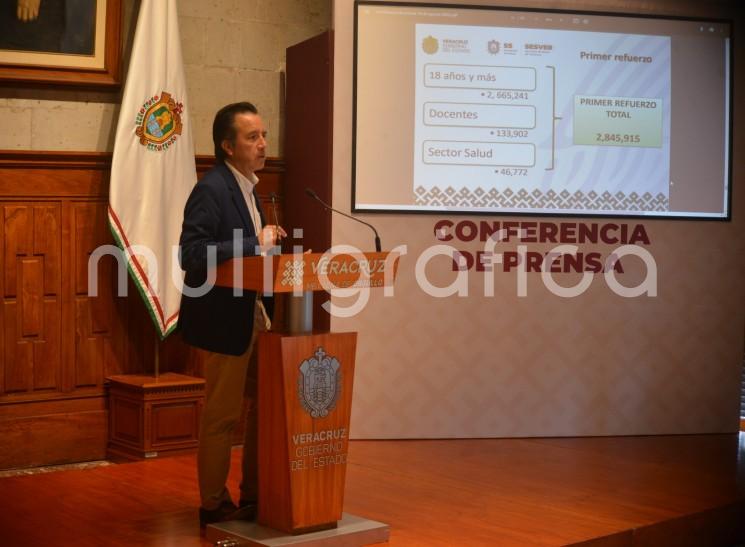  El gobernador Cuitláhuac García Jiménez dio a conocer que 4 millones 777 mil 411 veracruzanas y veracruzanos tienen el esquema completo de vacunación contra COVID-19