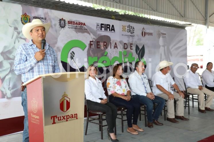 Más de mil 500 agricultores y ganaderos de la zona norte del estado recibieron capacitación y asesoría para el financiamiento de proyectos productivos, durante la tercera Feria del Crédito Agroalimentario 2022, realizada por la Secretaría de Desarrollo Agropecuario, Rural y Pesca (SEDARPA).