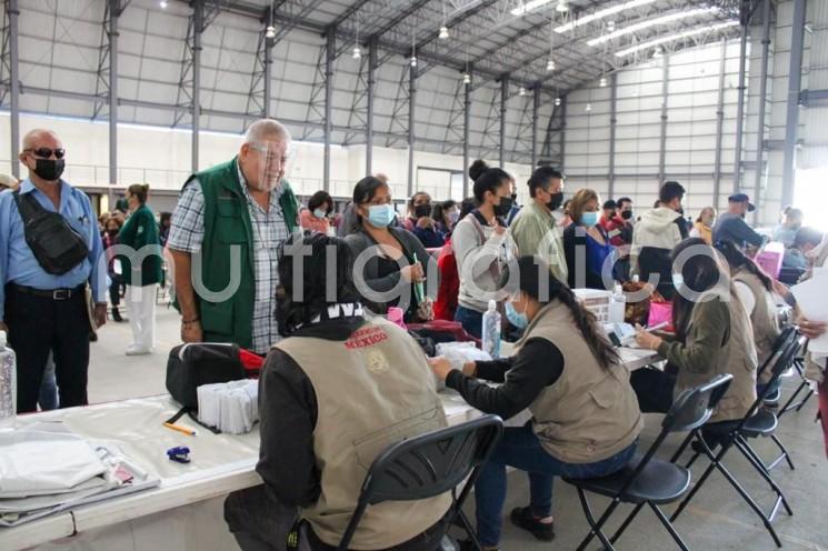 El Delegado de Programas para el Desarrollo, Manuel Huerta Ladrón de Guevara señaló que avanzan las jornadas de vacunación para los menores de 5 a 11 años y de 12 a 17 años en primera y segunda dosis, así como las acciones de vivienda del Programa de Mejoramiento de Vivienda.

