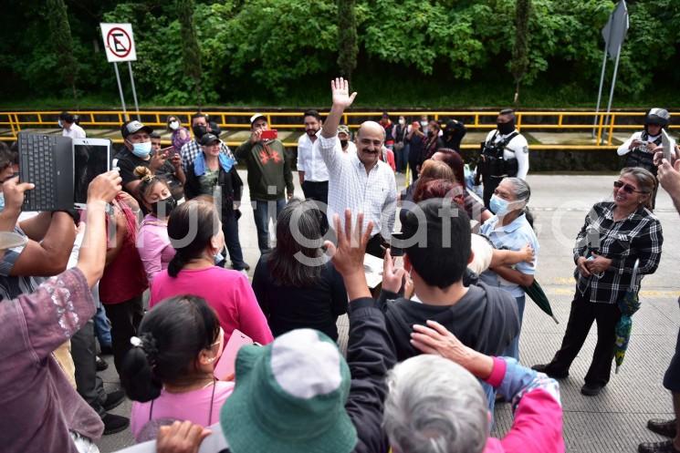 Las malas condiciones del drenaje sanitario en las colonias Libertad y Ampliación Libertad obedecen a un abandono de más de 20 años que la actual Administración tiene el compromiso y la convicción de resolver, afirmó el presidente municipal Ricardo Ahued Bardahuil ante las y los vecinos que mantenían un bloqueo en la avenida Bolivia.