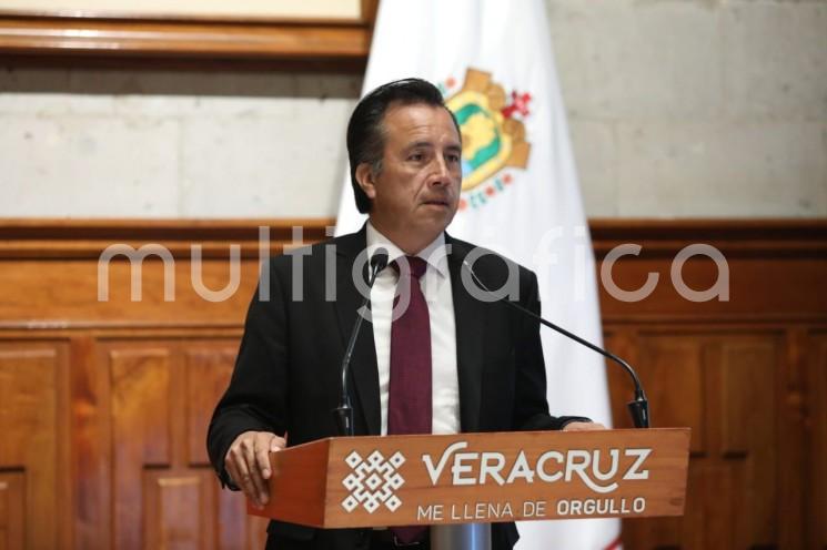 El gobernador Cuitláhuac García emitió un pronunciamiento sobre asuntos cuestionados en varios medios sobre aplicación de la justicia y en materia de seguridad en el estado de Veracruz. 