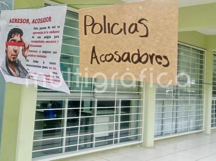 Estudiantes protestaron y tomaron la Unidad Académica de Humanidades de la Universidad Veracruzana (UV) debido a que un alumno sacó una navaja para destruir el tendedero del acoso y no recibió ninguna sanción. 