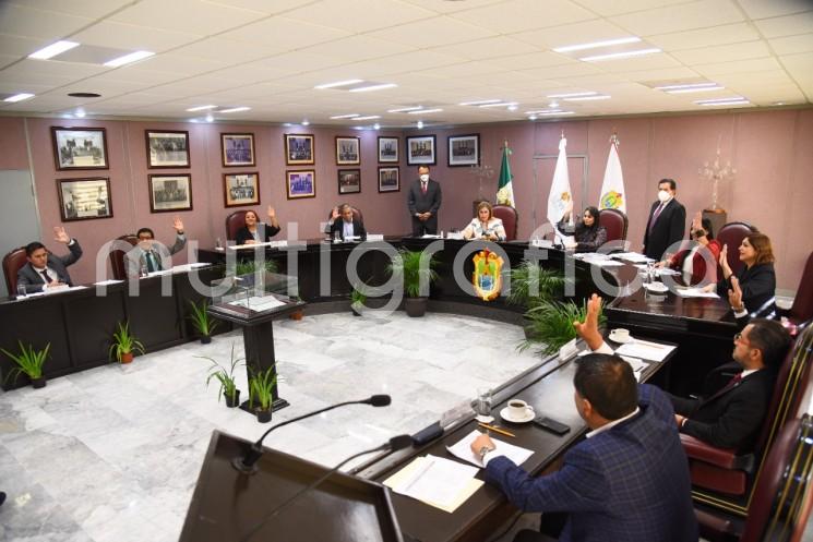 Integrantes del Grupo Legislativo del Partido Acción Nacional (PAN) en el Congreso de Veracruz presentaron una iniciativa que busca establecer que las o los ciudadanos veracruzanos que residan en el extranjero ejerzan su derecho a votar en las elecciones de Presidente de la República, Gobernador y senadores, en los términos que la ley disponga.