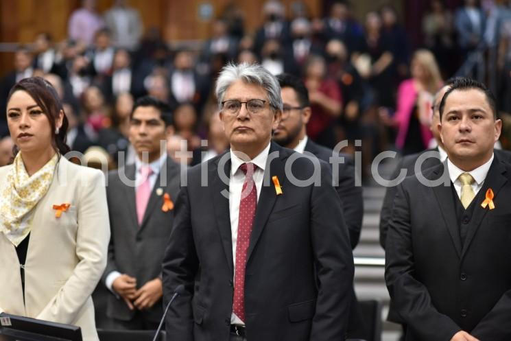 El titular de la Secretaría de Desarrollo Social (Sedesol), Guillermo Fernández Sánchez, compareció ante el Congreso del Estado, con motivo de la glosa del Cuarto Informe de labores del Ejecutivo estatal. 