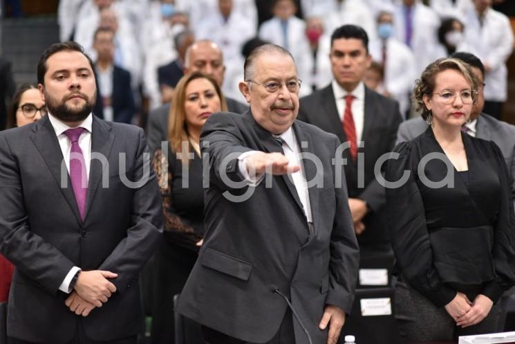 Gerardo Díaz Morales,titular de la Secretaría de Salud (SS) y los Servicios de Salud de Veracruz (Sesver),  compareció ante las diputadas Adriana Esther Martínez Sánchez y Anilú Ingram Vallines, presidenta y secretaria, respectivamente, de la Comisión de Salud y Asistencia de la LXVI Legislatura, con motivo de la glosa del Cuarto Informe de Gobierno.

