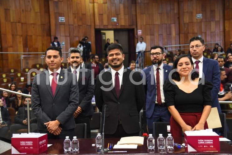 El titular de la Coordinación General de Comunicación Social (CGCS) de Gobierno del Estado, Iván Joseph Luna Landa, compareció ante la Comisión Permanente de Gobernación de la LXVI Legislatura, integrada por los diputados Paul Martínez Marie y Genaro Ibáñez Martínez, secretario y vocal, respectivamente, en el ejercicio de rendición de cuentas de la Administración Pública Estatal (APE) correspondiente al ejercicio 2022.