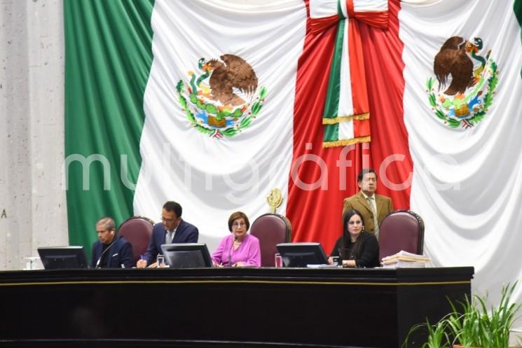 Durante la Decimoprimera Sesión Ordinaria del segundo año de labores, las y los diputados de este Congreso aprobaron el cambio de sede de las comparecencias de los organismos autónomos del estado, del auditorio Sebastián Lerdo de Tejada al Recinto Oficial de Sesiones del Palacio Legislativo. 