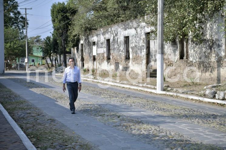 El gobernador Cuitláhuac García Jiménez dio a conocer que continuarán las obras de mejoramiento urbano en La Antigua, Ver., destinando más de 25 millones de pesos a la rehabilitación de las calles Adolfo Ruiz Cortines, Enrique Rodríguez Cano, Emiliano Zapata, Tres Carabelas y Venustiano Carranza.