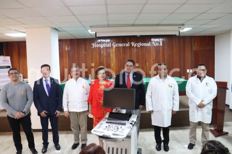 El Hospital General Regional (HGR) No. 1 de Orizaba, del Instituto Mexicano del Seguro Social (IMSS) en Veracruz Sur recibió un ecocardiógrafo bidimensional doppler color, que fue donado por el Club Rotario del Valle de Orizaba, a través de Fundación IMSS.
