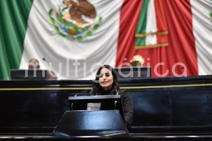 La violencia simbólica quedaría establecida en la Ley de Acceso de las Mujeres a una Vida Libre de Violencia para el Estado de Veracruz de Ignacio de la Llave, de acuerdo con la Iniciativa con Proyecto de Decreto. 