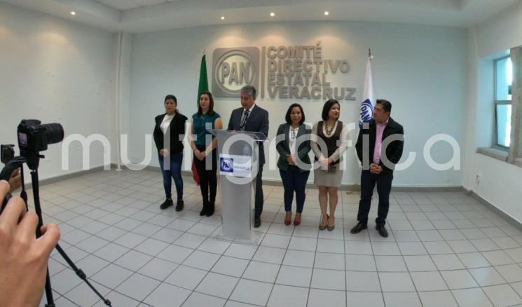 Federico Salomón Molina, presidente del Comité Directivo Estatal del PAN, Dijo que con el plan B de la reforma electoral  relacionadas con la propaganda gubernamental y la de responsabilidades administrativas “violan todos los principios democráticos por lo que se ha trabajado tanto y que garantizan unas elecciones limpias y con piso parejo para todas y todos”.