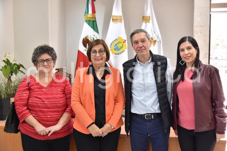 Con el objetivo de reforzar la formación profesional de estudiantes de medicina de Veracruz, la presidenta del Congreso, diputada Margarita Corro Mendoza, recibió  a integrantes del Observatorio de Educación Médica y Derechos Humanos (OBEME), perteneciente al Instituto de Salud Pública de la Universidad Veracruzana, quienes plantearon la necesidad de garantizar una educación continua, supervisada y con respeto a sus derechos humanos, a personal médico en formación. 