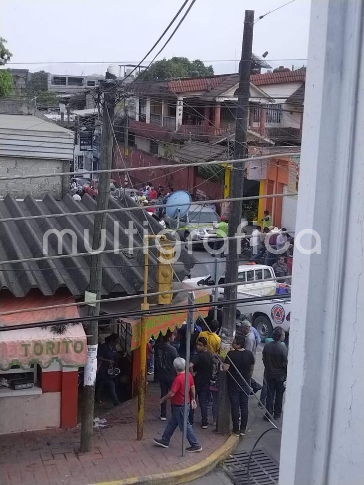 Hechos violentos se suscitaron nuevamente en la zona centro de la entidad veracruzana, específicamente en la cabecera de Tezonapa, donde según versiones extraoficiales, sujetos armados habrían actuado contra civiles, dejando saldo de 3 muertos, entre ellos el ex diputado Alexis Sánchez.