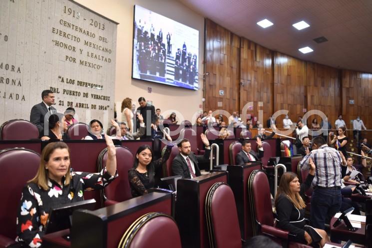 El Pleno de la LXVI Legislatura del estado aprobó la iniciativa del diputado Juan Javier Gómez Cazarín, con la que se regula la modalidad de sesiones a distancia y así contribuir a un ejercicio más responsable del cargo conferido por la sociedad a las y los representantes populares.