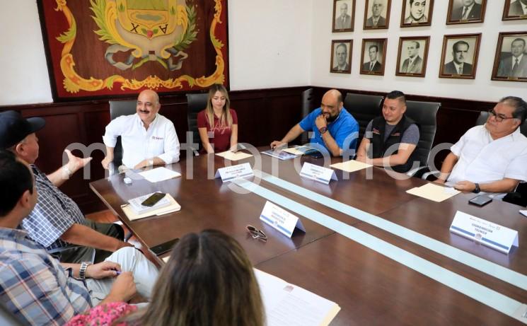 El trabajo de un Gobierno Municipal y un cuerpo edilicio comprometido con el deporte y las actividades recreativas, como impulsoras de una mejor sociedad, hoy rinde importantes frutos con la organización del Torneo Nacional de Beisbol U-13, afirmó el presidente municipal Ricardo Ahued Bardahuil. 