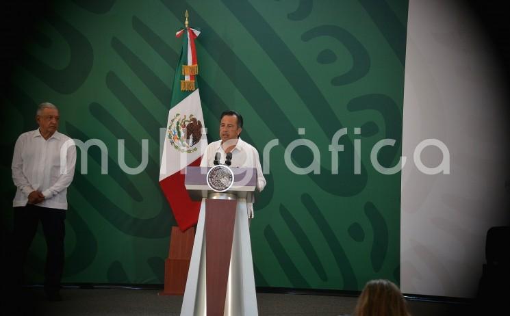  El Gobierno del Estado procederá a denunciar al juez José Arquímedes Gregorio Loranca Luna por presuntas actuaciones indebidas en la construcción de la Torre Centro, informó el gobernador Cuitláhuac García Jiménez al presidente Andrés Manuel López Obrador, reiterando que existen conflictos de interés en la obra. 