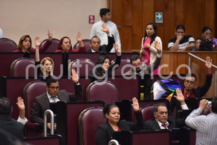 El Pleno de la LXVI Legislatura del estado aprobó el Acuerdo de la Junta de Coordinación Política (Jucopo) por el cual se modifica la integración, en sus presidencias, de las Comisiones Permanentes de Educación y Cultura y la de Organización Política y Procesos Electorales