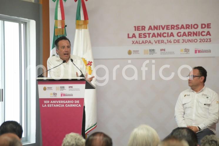  A casi cinco años el gobierno de la transformación redujo la deuda heredada por gobiernos anteriores, pasando de 87 mil millones de pesos a 67 mmdp, así lo dio a conocer el gobernador Cuitláhuac García Jiménez.