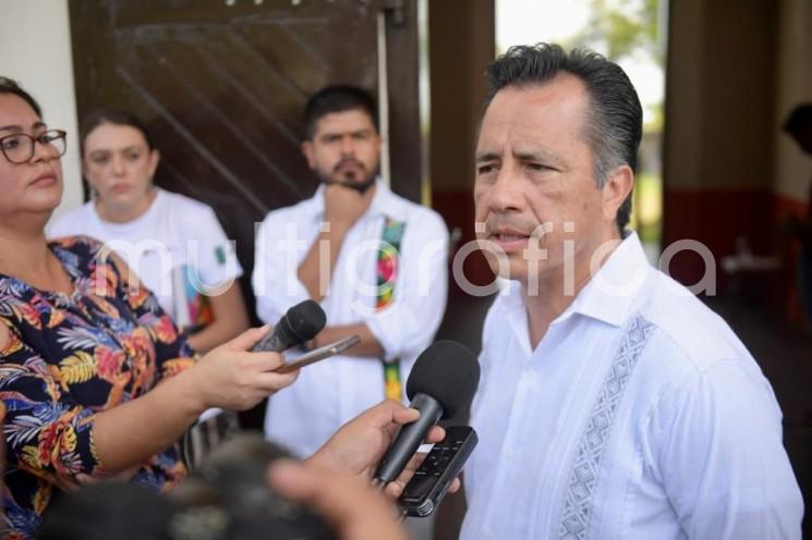 El gobernador Cuitláhuac García Jiménez confirmó el cumplimiento de orden de aprehensión en contra de Angélica N, presunta responsable de los delitos contra la fe pública y tráfico de influencia; la jueza es acusada de liberar a Itiel Palacios García, El Compa Playa, identificado como uno de los principales generadores de violencia en Veracruz.  