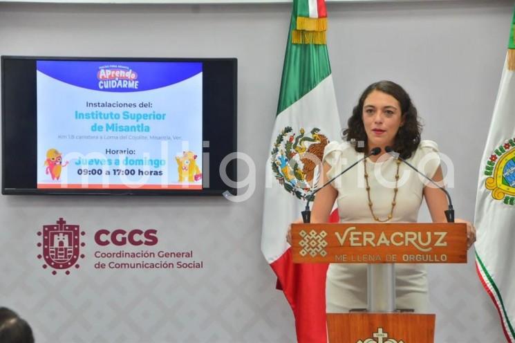 En rueda de prensa en el Palacio de Gobierno la Secretaria de Protección Civil en Veraruz, Guadalupe Osorno, presentó la Macro Feria Infantil Aprendo a Cuidarme que inicia mañana en Misantla.