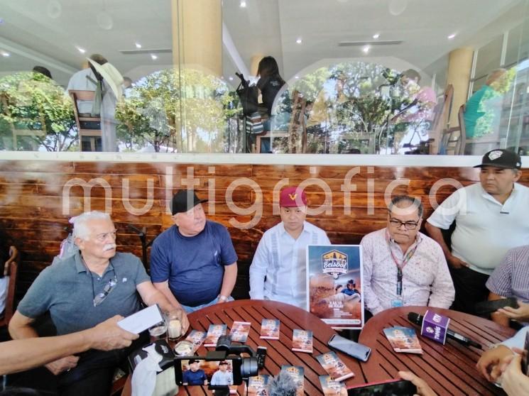 Por sus instalaciones deportivas y destacada organización durante el pasado Torneo Nacional de Beisbol U-13, Xalapa fue elegida por la Federación Mexicana de Beisbol (Femebe) como la sede para la realización del Torneo Nacional de Beisbol Pre-Junior 13-14, evento que tendrá lugar del 8 al 15 de julio, informó el director de Cultura Física, Bertoldo Reyes Campuzano.