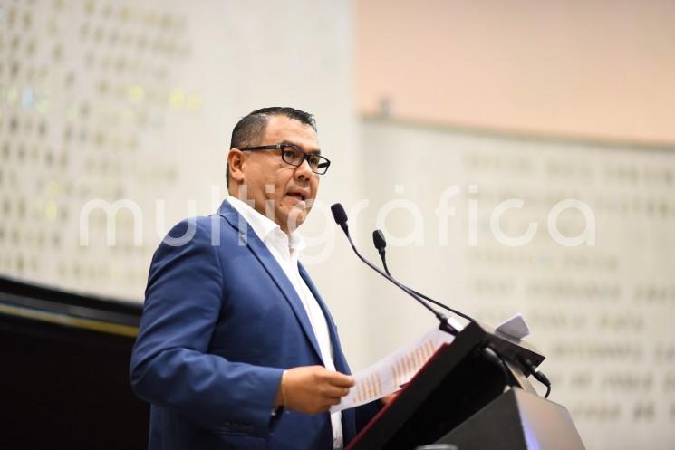 El diputado Othón Hernández Candanedo presentó ante el Pleno de la LXVI Legislatura un Anteproyecto con Punto de Acuerdo, por el cual hace un exhorto a los titulares de los Organismos Cuenca Golfo Norte y Cuenca Golfo Centro, ambos de la Comisión Nacional del Agua (Conagua), así como al titular de la Comisión del Agua del Estado de Veracruz (CAEV) y a los 212 Ayuntamientos de la entidad, para que implementen las medidas pertinentes enfocadas en subsanar la problemática de carencia del servicio de agua potable en la entidad.

