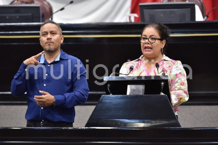 Mediante una Iniciativa con proyecto de Decreto, la diputada Illya Dolores Escobar Martínez propuso ante el Pleno de este Congreso la creación de una nueva Ley de Educación del Estado de Veracruz de Ignacio de la Llave y la abrogación de la vigente Ley 247.