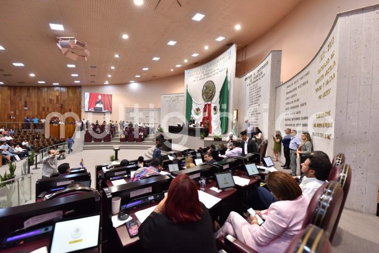 En sesión ordinaria y con 45 votos a favor, sin abstenciones o votos en contra, el Pleno de la LXVI Legislatura del estado aprobó el dictamen de las Comisiones Permanentes Unidas de Justicia y Puntos Constitucionales y de Asuntos Indígenas y de las Comunidades Afrodescendientes, con lo que se determinó la redacción del párrafo primero y la adición de un párrafo tercero al Artículo 5 de la Constitución Política local, dando así cumplimiento a la sentencia de la Suprema Corte de Justicia de la Nación (SCJN) en la Acción de Inconstitucionalidad 148/2020 y sus acumuladas.