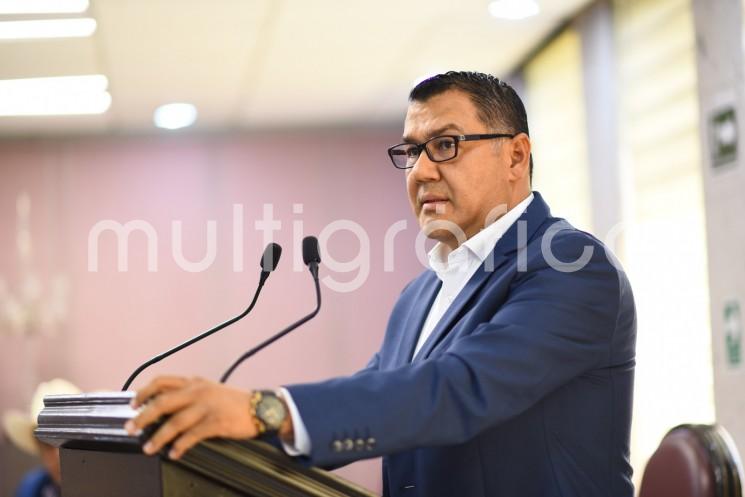 El diputado Othón Hernández Candanedo presentó una iniciativa  para aumentar el número de ciudadanos que participan dentro del Consejo Ciudadano de Seguridad Pública, atendiendo a las zonas en donde se encuentran las Delegaciones Regionales de la Policía Estatal.