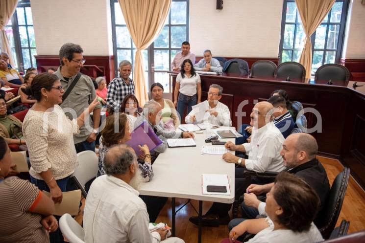 Como parte de la política de puertas abiertas implementada por esta Administración, este lunes el presidente municipal Ricardo Ahued Bardahuil encabezó una jornada de audiencias ciudadanas en la Sala de Cabildo. 