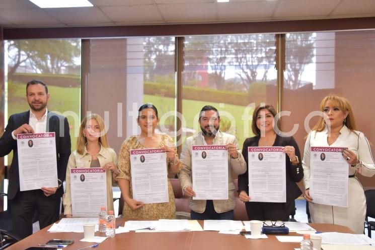 En cumplimiento a lo dispuesto en los artículos 1, 19, 20 y 21 de la Ley de Premios del Estado, este jueves, en el Palacio Legislativo, fue instalada la Comisión Especial para el Otorgamiento de la Medalla y Diploma Adolfo Ruiz Cortines 2023.