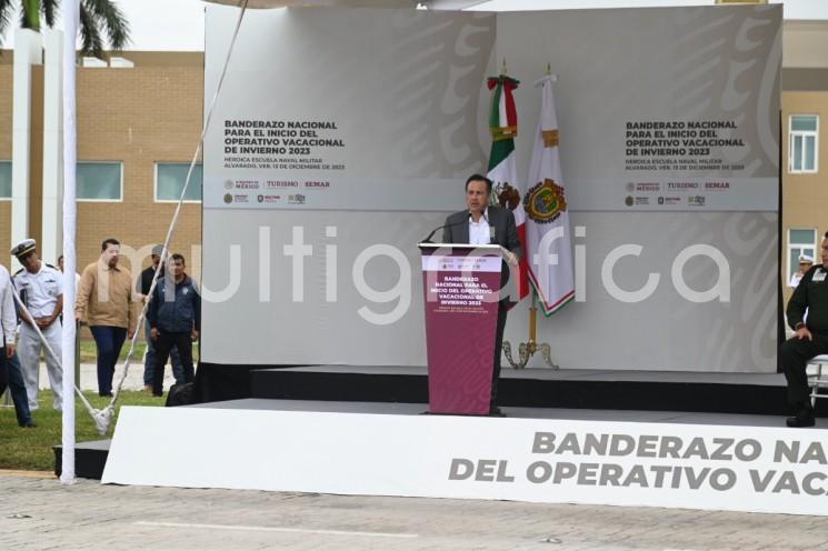 Al pasar de 5 a 26 millones de visitantes en cinco años, Veracruz ha recobrado la vocación turística nacional y pronto ofrecerá un renovado Aquarium, con una plaza comercial rehabilitada y más espectáculos de especies marinas, expresó el gobernador Cuitláhuac García Jiménez durante el banderazo del Operativo Vacacional Invierno 2023.