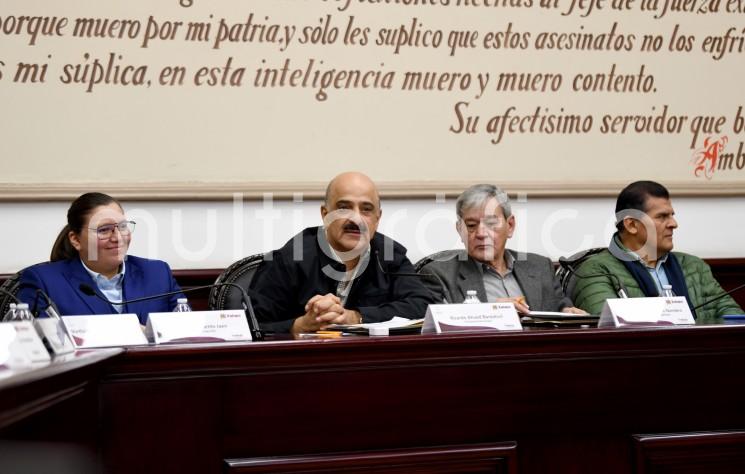 El bullying es un problema cultural  que se debe afrontar desde los tres órdenes de gobierno y con colaboración de la población, afirmó el presidente municipal Ricardo Ahued Bardahuil, durante el Cabildo en Sesión Abierta en el que se presentaron propuestas ciudadanas orientadas a combatir este fenómeno social.