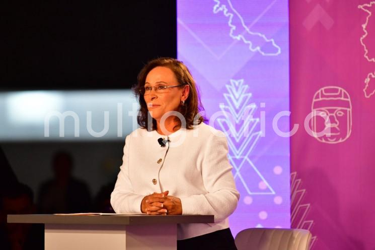 Rocío Nahle en el debate organizado por el OPLE.