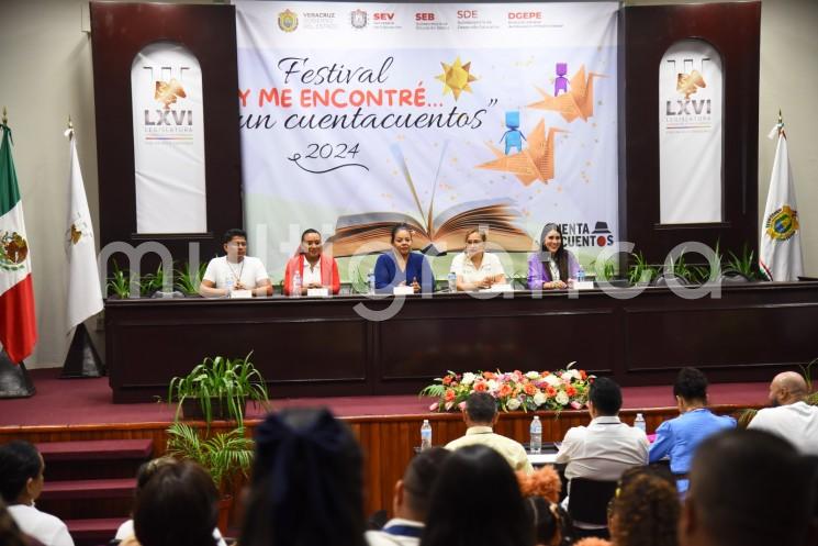 La presidenta de la Comisión Permanente de Educación y Cultura de la LXVI Legislatura del estado, diputada Illya Dolores Escobar Martínez, participó en la segunda edición del festival Y me encontré... un cuentacuentos en la fase regional Primaria Baja, organizado por la Dirección General de Educación Primaria Estatal de la Secretaría de Educación de Veracruz (SEV). 