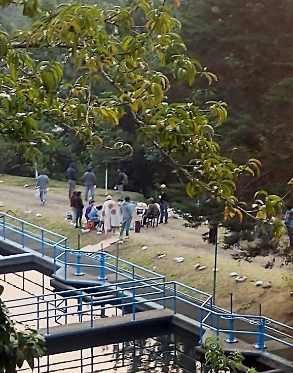 En un acto violatorio a las leyes federales, continúan cerradas las válvulas de la presa Los Colibríes, que abastece del vital líquido a gran parte de la capital veracruzana, por lo que la Comisión Municipal de Agua Potable y Saneamiento (CMAS) presentará ante la Fiscalía General de la República (FGR) una denuncia contra quien resulte responsable por este delito. 