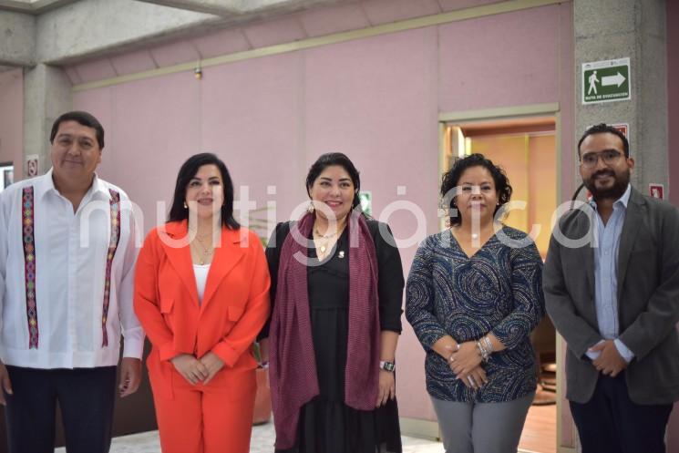 En la séptima sesión ordinaria, el Pleno de la LXVI Legislatura recibió la protesta de ley de la ciudadana Norma Leonor Victoria Mendoza González como diputada del Distrito XIV, Veracruz I, ante el lamentable fallecimiento del diputado propietario, Fernando Arteaga Aponte, ocurrido el pasado 4 de julio.