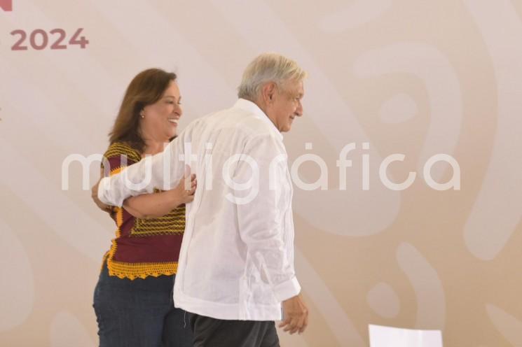  El presidente de México, Andrés Manuel López Obrador, aseguró que la gobernadora electa de Veracruz, Rocío Nahle García, hará un excelente papel los próximos seis años, periodo en que la entidad vivirá un auge bajo su mandato. 