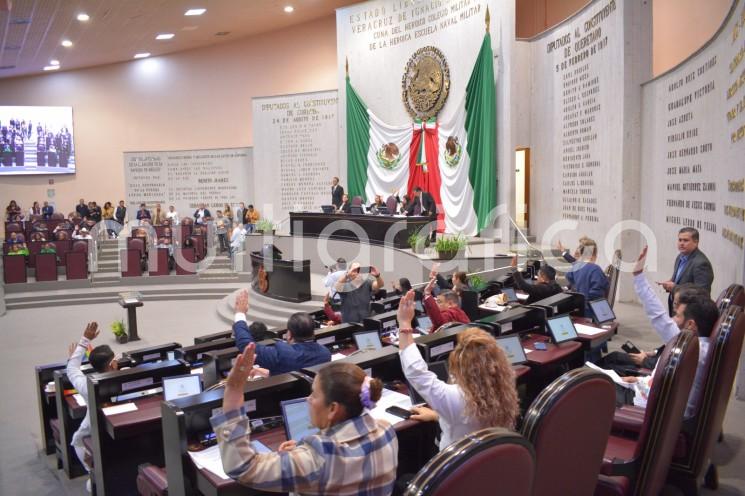 Con 32 votos a favor, el Pleno de la LXVI Legislatura del estado de Veracruz aprobó la Minuta con proyecto de Decreto por el que se reforman, adicionan y derogan diversas disposiciones de la Constitución Política de los Estados Unidos Mexicanos, en materia de reforma del Poder Judicial, remitida por la Cámara de Senadores del Congreso de la Unión. 