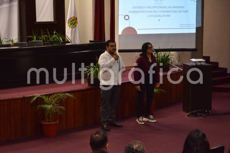 El Congreso del Estado de Veracruz, a través de su Contraloría Interna, realizó el curso de capacitación en materia de entrega-recepción para que personal que integra las distintas áreas administrativas de esta Soberanía cuente con las herramientas necesarias para que dicho procedimiento sea transparente y con apego a la ley. 